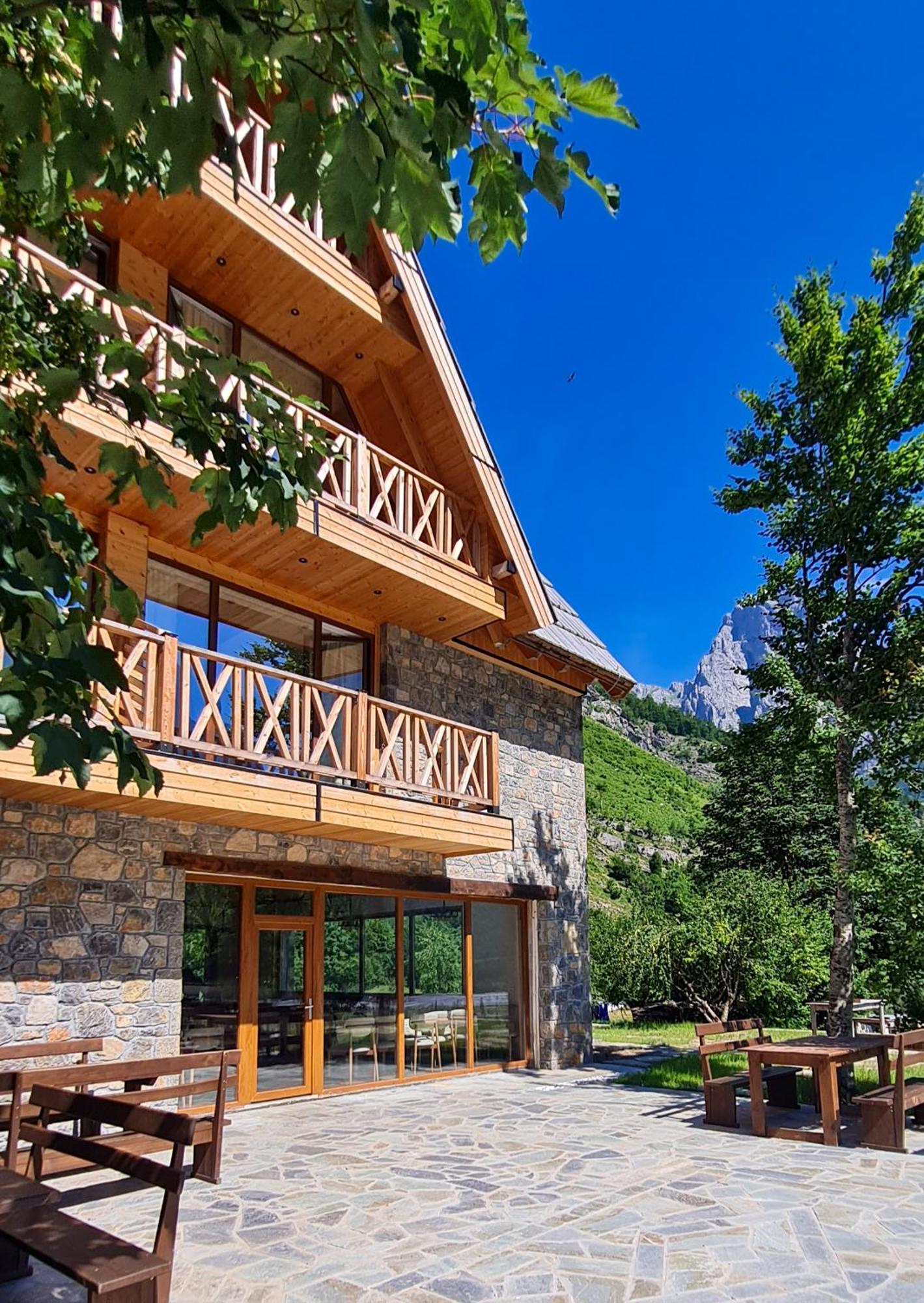 Neokulla - By Kol Gjoni Hotel *